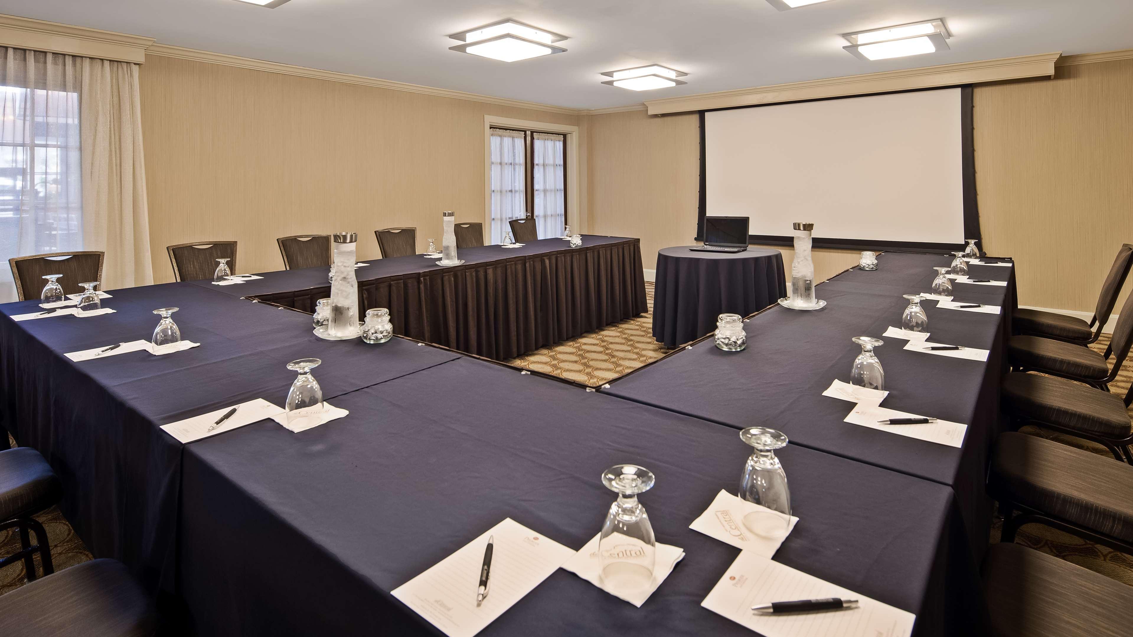 Best Western Premier The Central Hotel & Conference Center Χάρισμπουργκ Εξωτερικό φωτογραφία