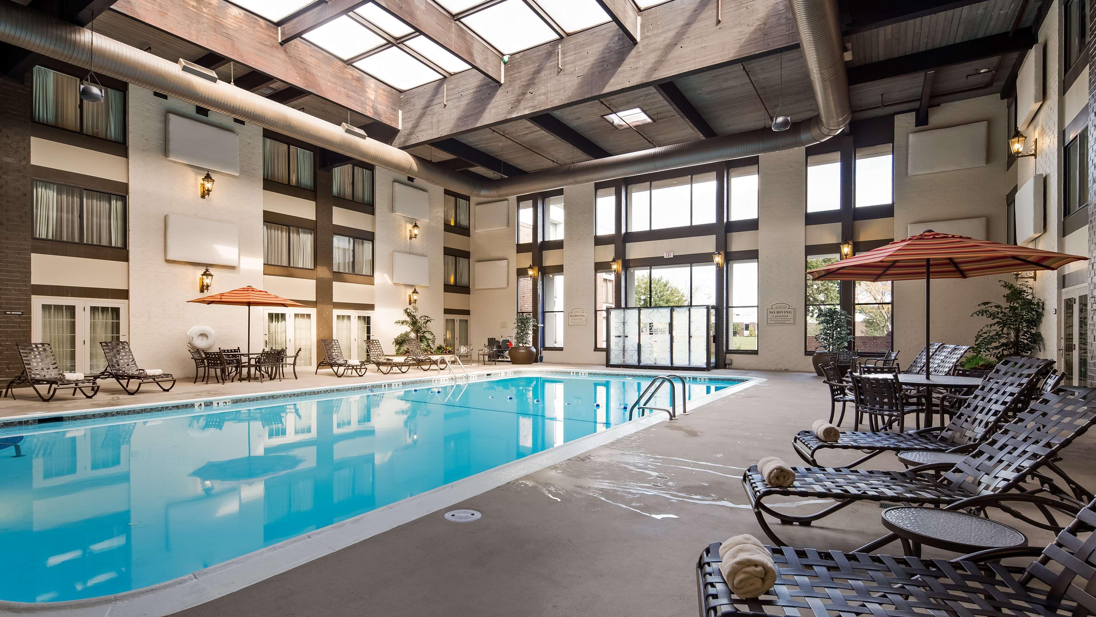 Best Western Premier The Central Hotel & Conference Center Χάρισμπουργκ Εξωτερικό φωτογραφία
