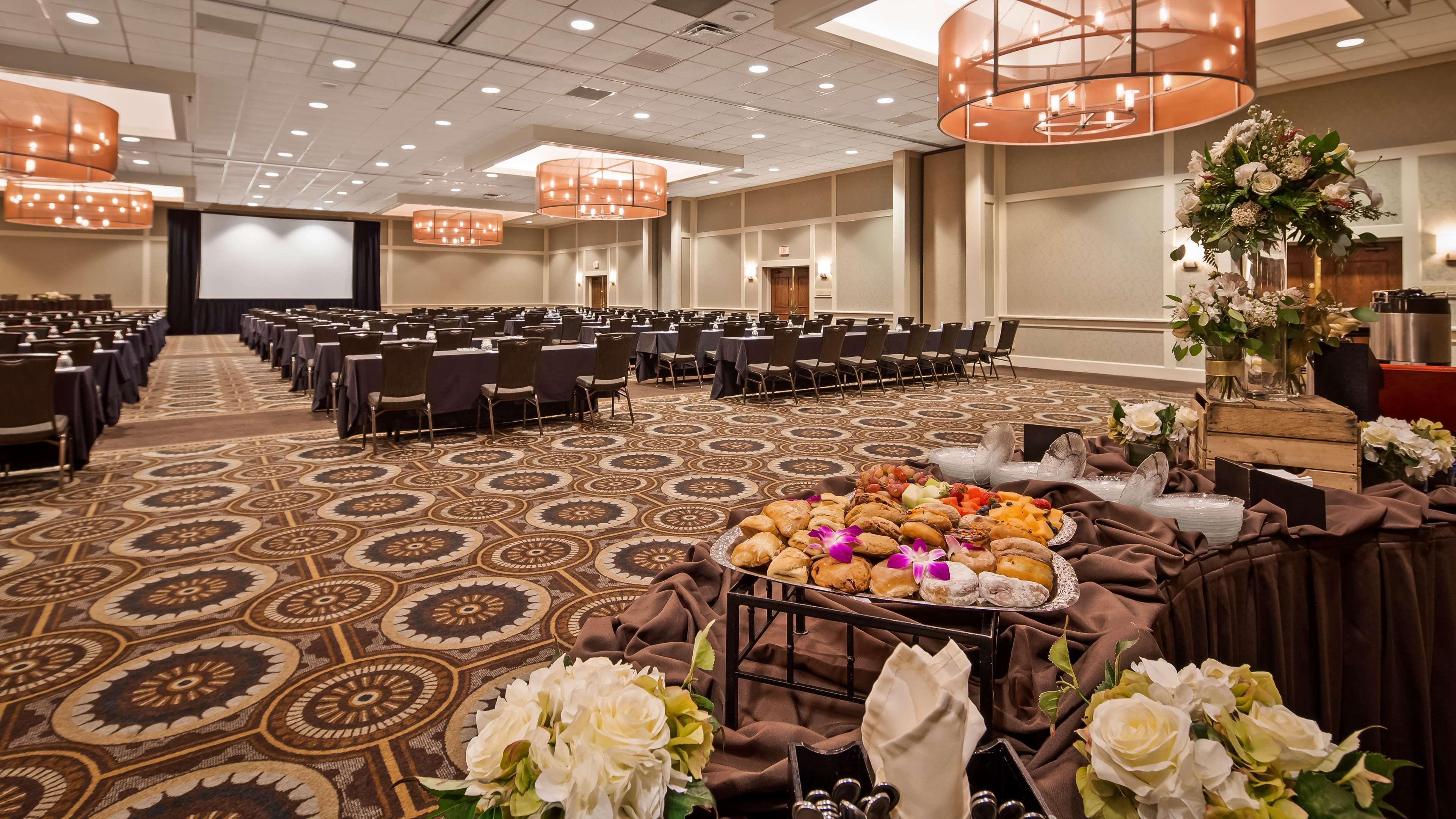 Best Western Premier The Central Hotel & Conference Center Χάρισμπουργκ Εξωτερικό φωτογραφία