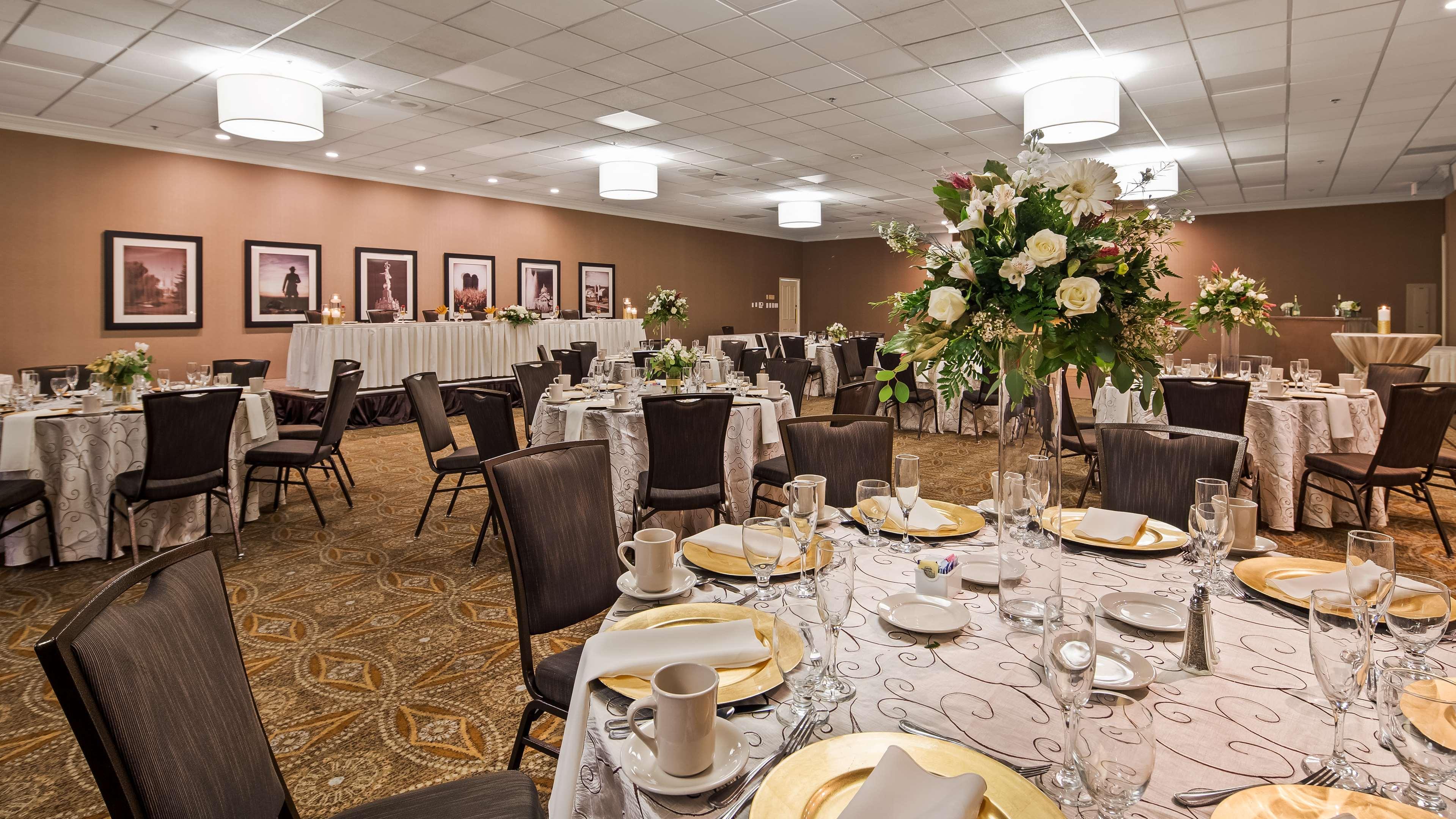 Best Western Premier The Central Hotel & Conference Center Χάρισμπουργκ Εξωτερικό φωτογραφία