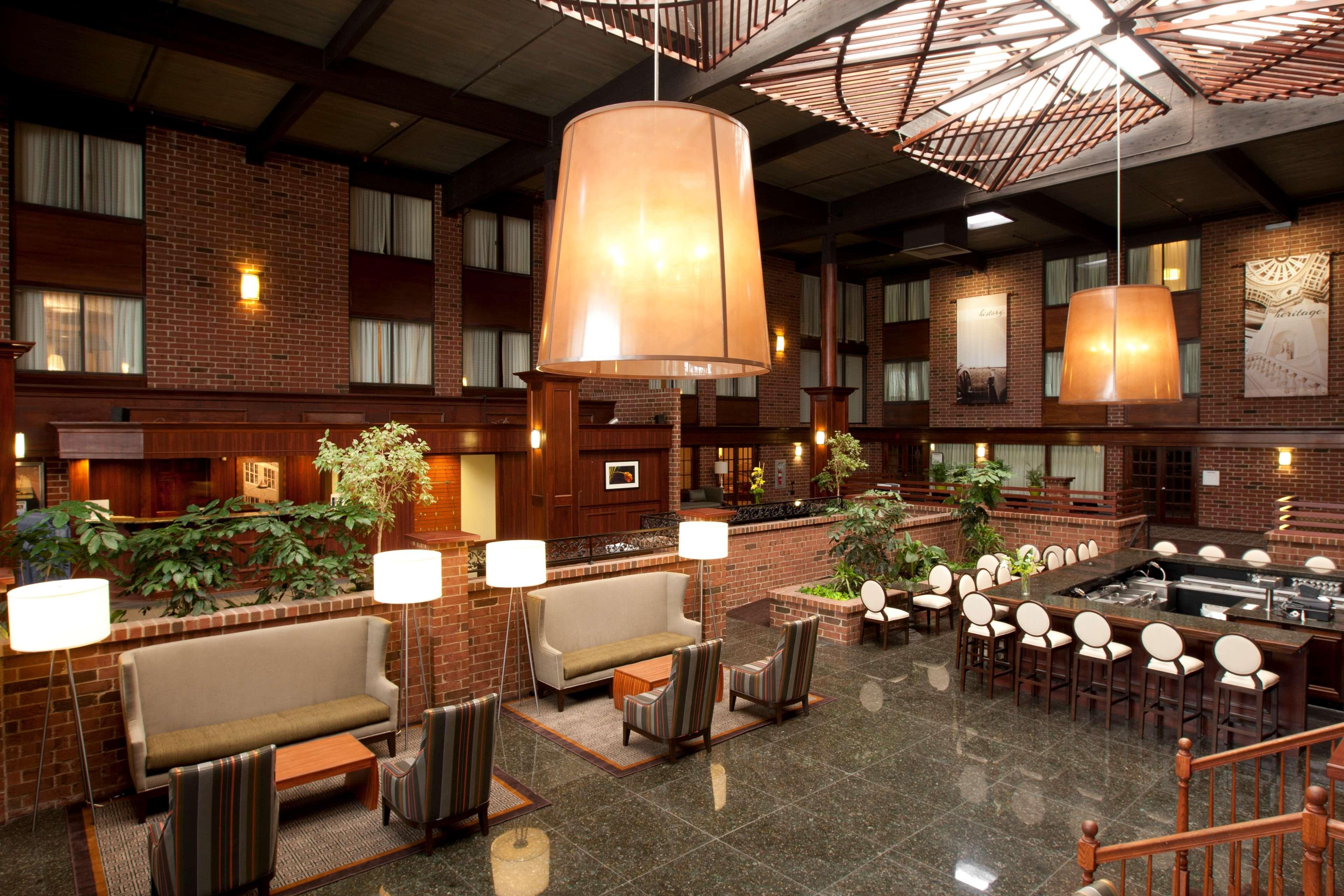 Best Western Premier The Central Hotel & Conference Center Χάρισμπουργκ Εξωτερικό φωτογραφία