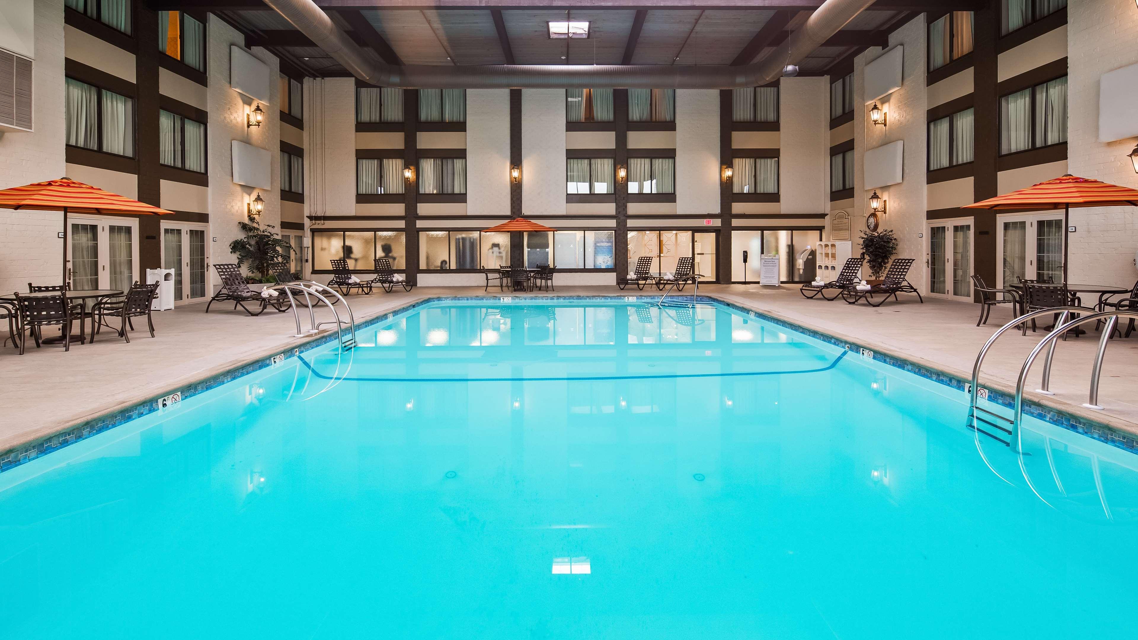 Best Western Premier The Central Hotel & Conference Center Χάρισμπουργκ Εξωτερικό φωτογραφία