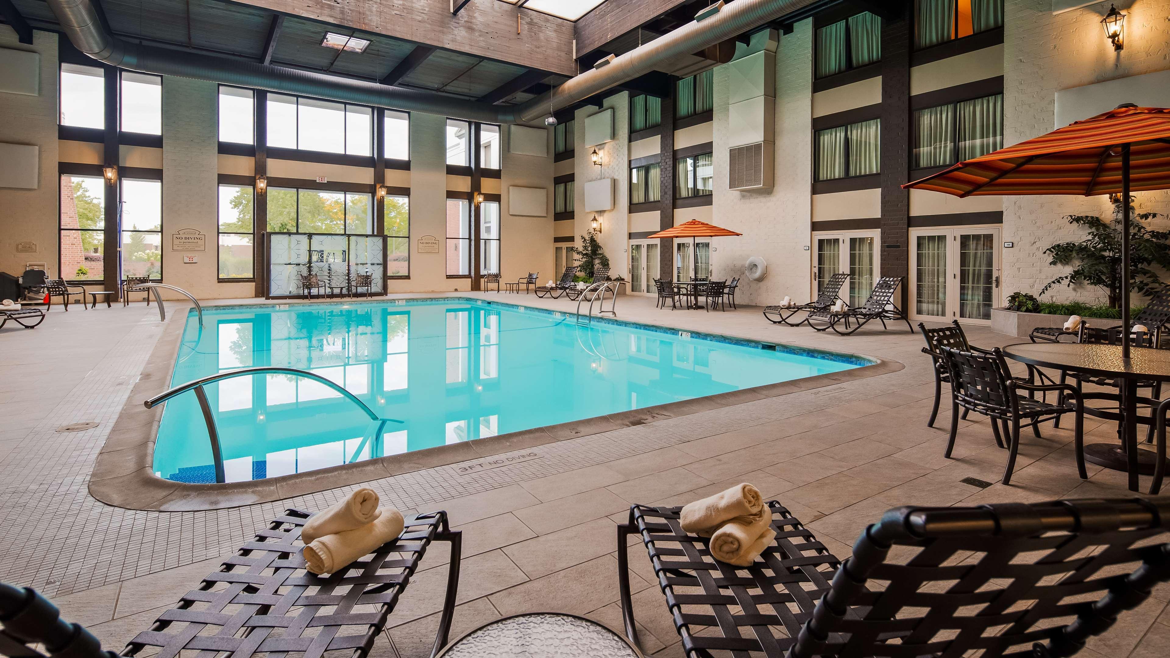 Best Western Premier The Central Hotel & Conference Center Χάρισμπουργκ Εξωτερικό φωτογραφία