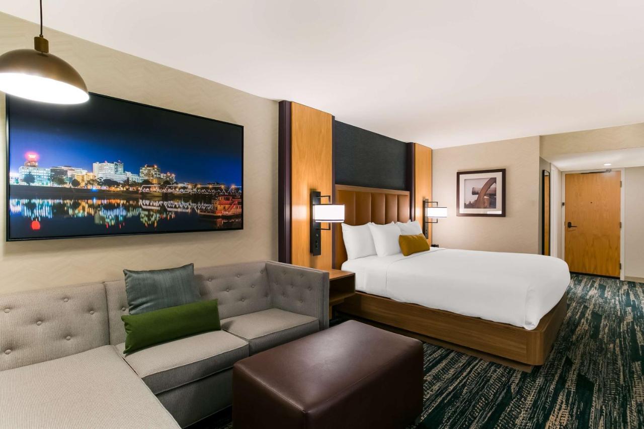 Best Western Premier The Central Hotel & Conference Center Χάρισμπουργκ Εξωτερικό φωτογραφία
