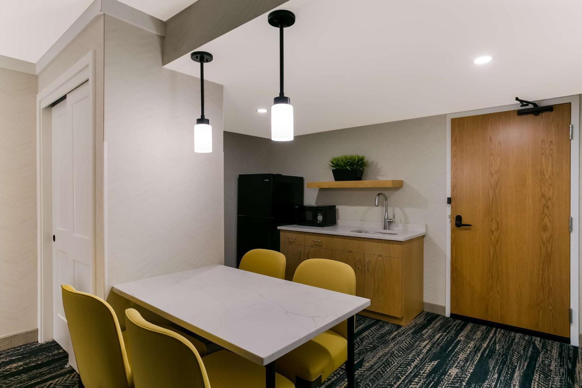 Best Western Premier The Central Hotel & Conference Center Χάρισμπουργκ Εξωτερικό φωτογραφία