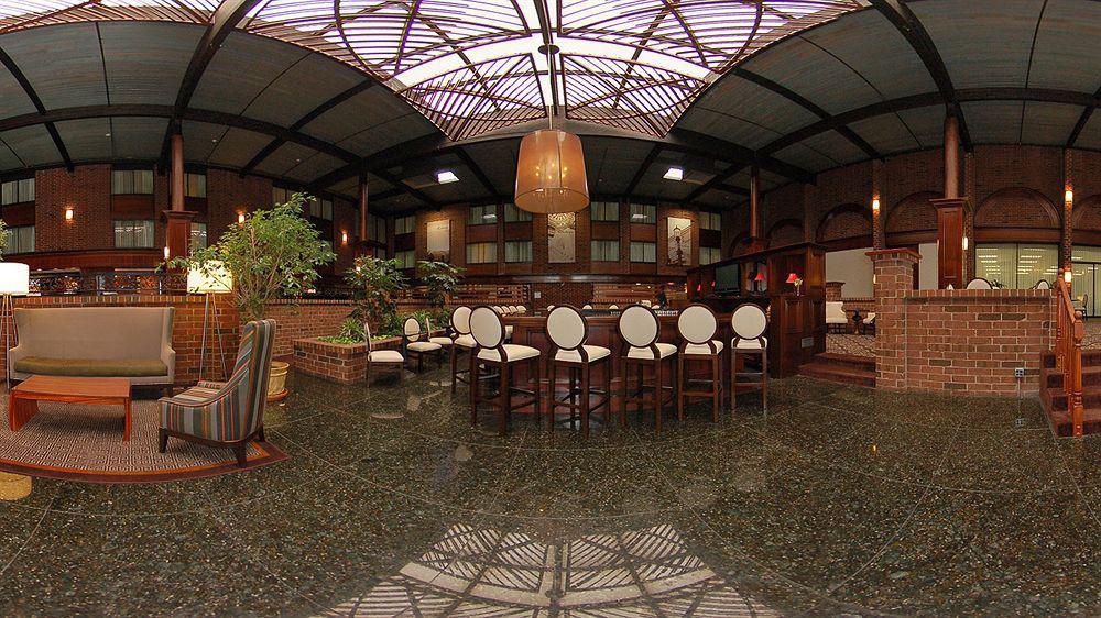 Best Western Premier The Central Hotel & Conference Center Χάρισμπουργκ Εξωτερικό φωτογραφία