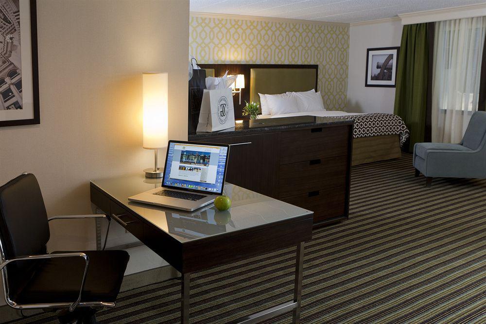 Best Western Premier The Central Hotel & Conference Center Χάρισμπουργκ Εξωτερικό φωτογραφία